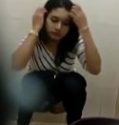 Ngintip Pegawai Bank Kencing Di Toilet Part 3