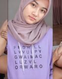 Hijab Mulus Cantik Sweater Ungu Diewe Bergantian