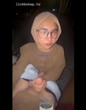 Yang Lagi Viral Hijab Uhty Main Di Tengah Hutan